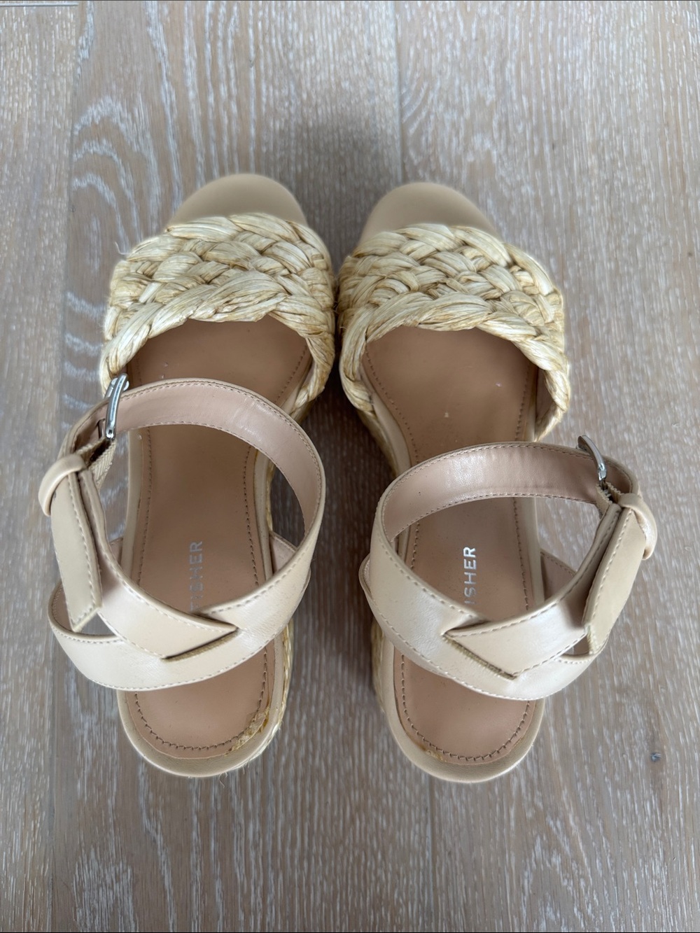 Marc Fisher Braided Straw Platform Sandals in Beige. Size 9. - Picture 4 of 8